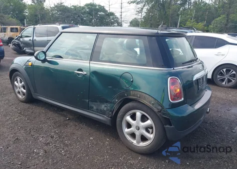 2008 Mini Cooper из США, поврежденный, VIN WMWMF33518TU66603